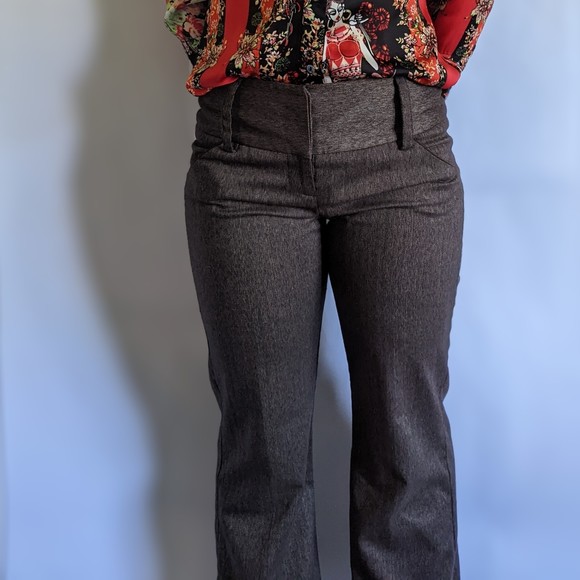 iZ Byer California: flared leg, mid-rise pants, sz 7. Brown twill work pants - Picture 1 of 15